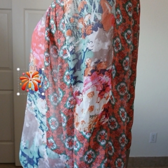 Floral Multicolor Women's Top - Picture 4 of 4
